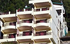Green Roof Hotel